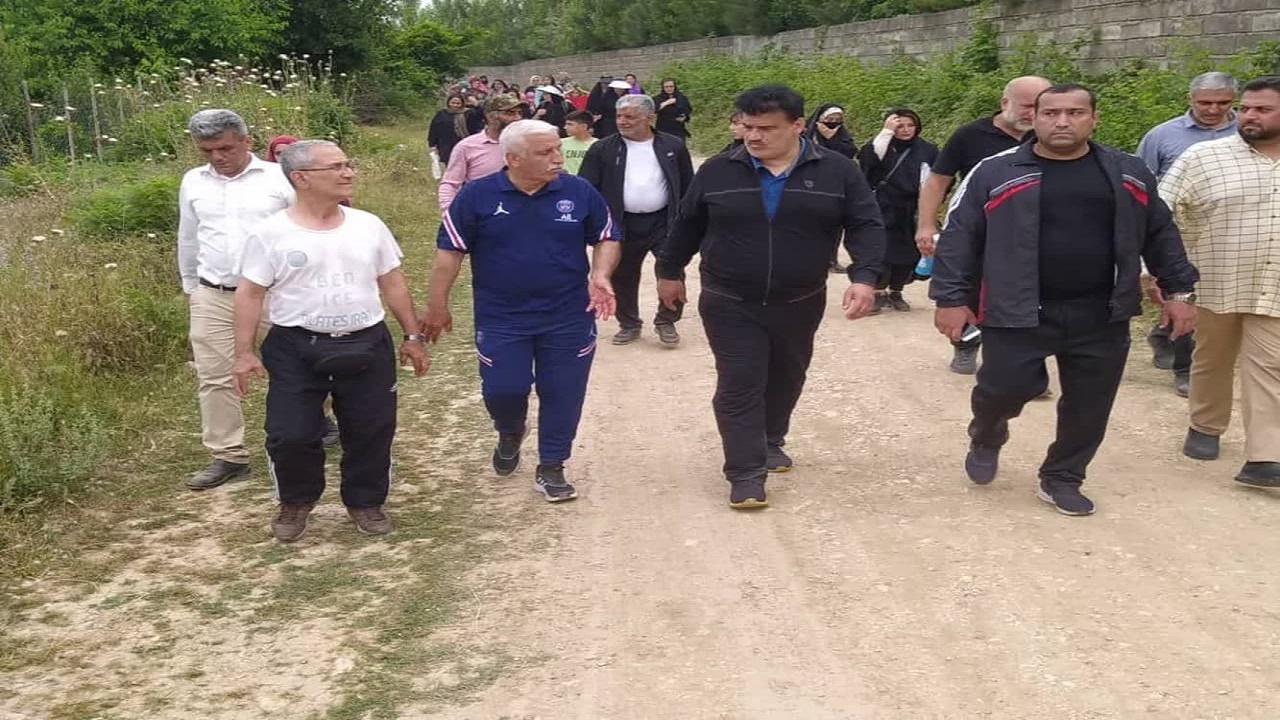 برگزاری همایش پیاده روی خانوادگی در ساری
