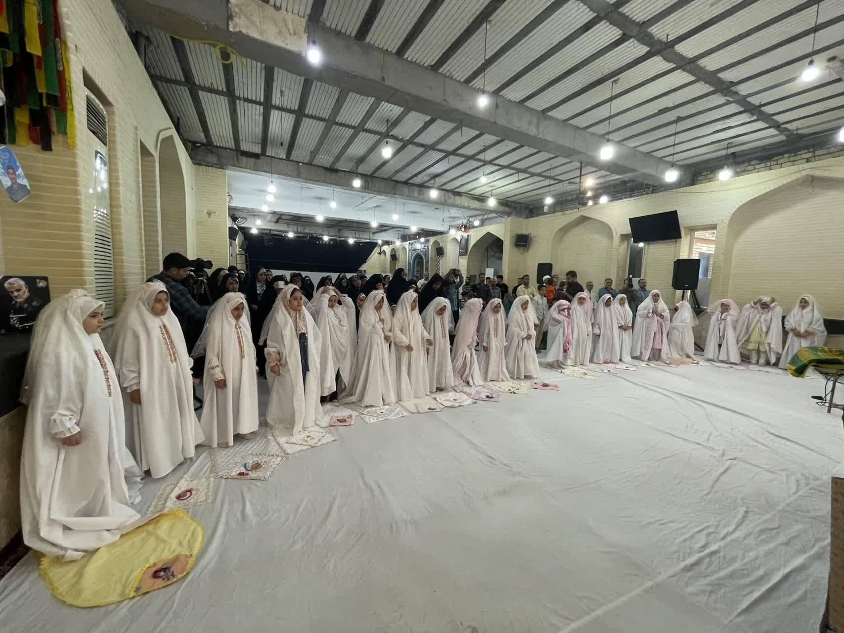 حضور خادمان رضوی در جشن تکلیف دختران