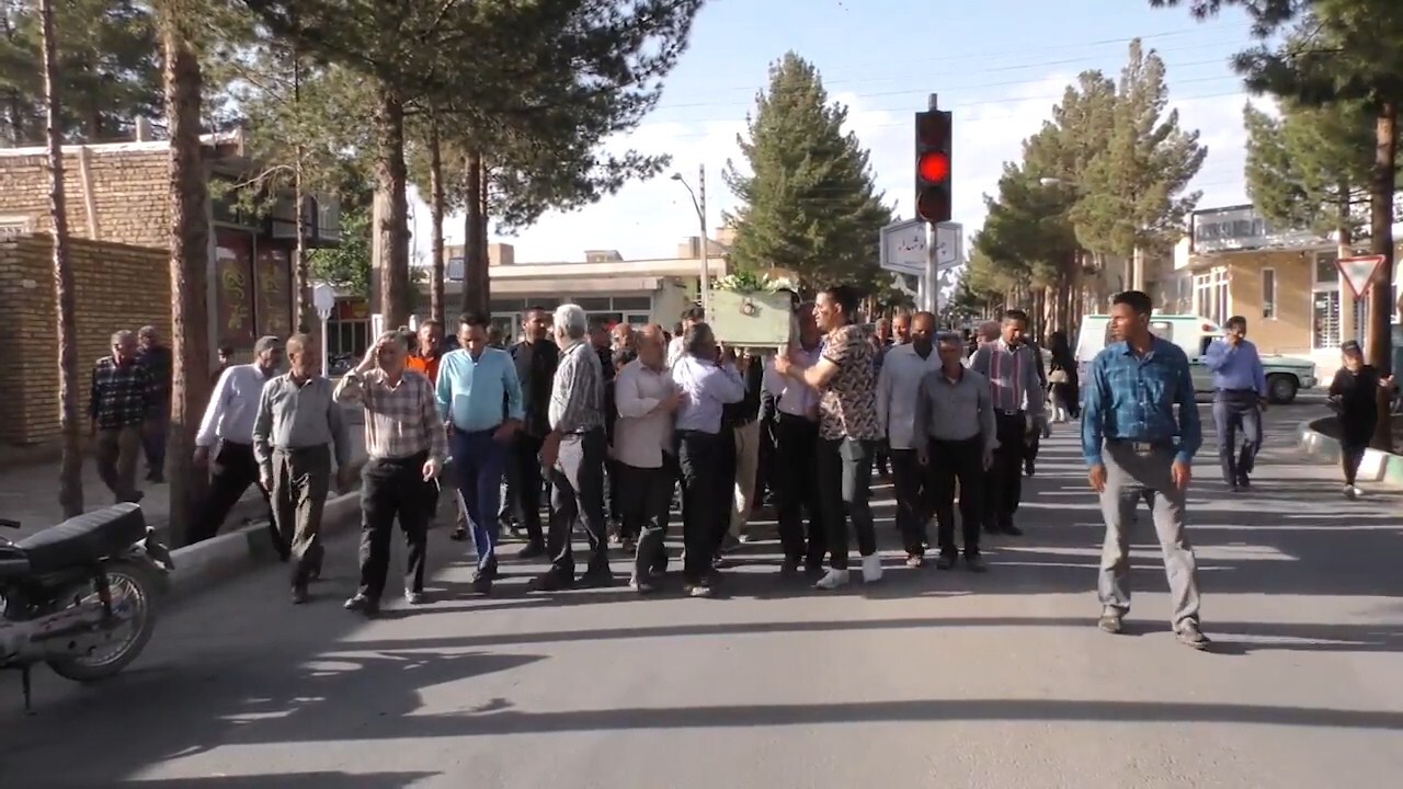 تشییع  و خاکسپاری پدر شهید قاسمعلی بقایی نسب