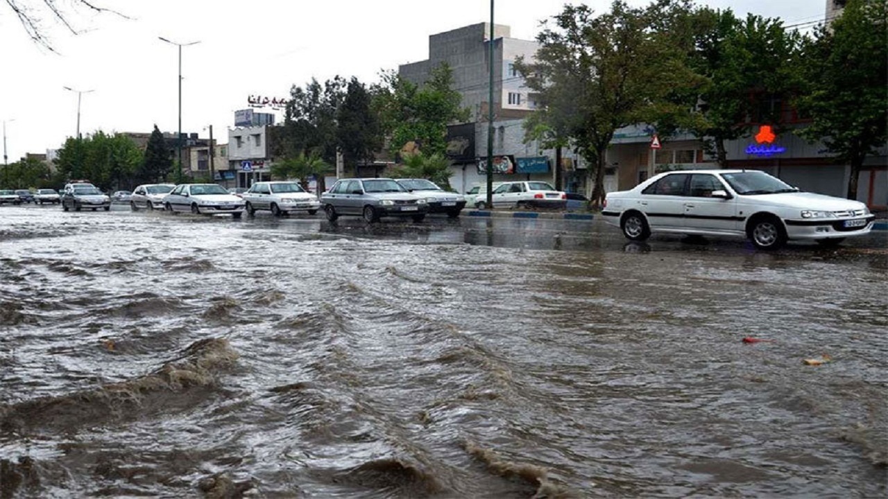 آبگرفتگی معابر در اردبیل + فیلم