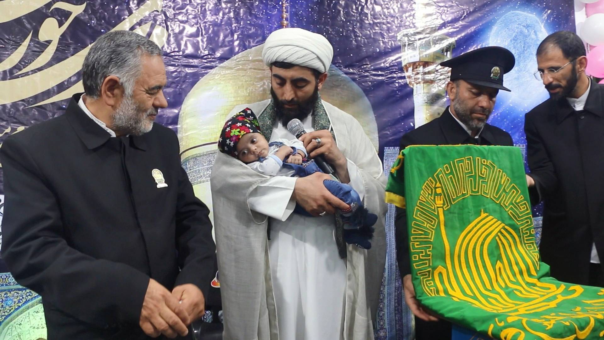 کاروان زیر سایه خورشید