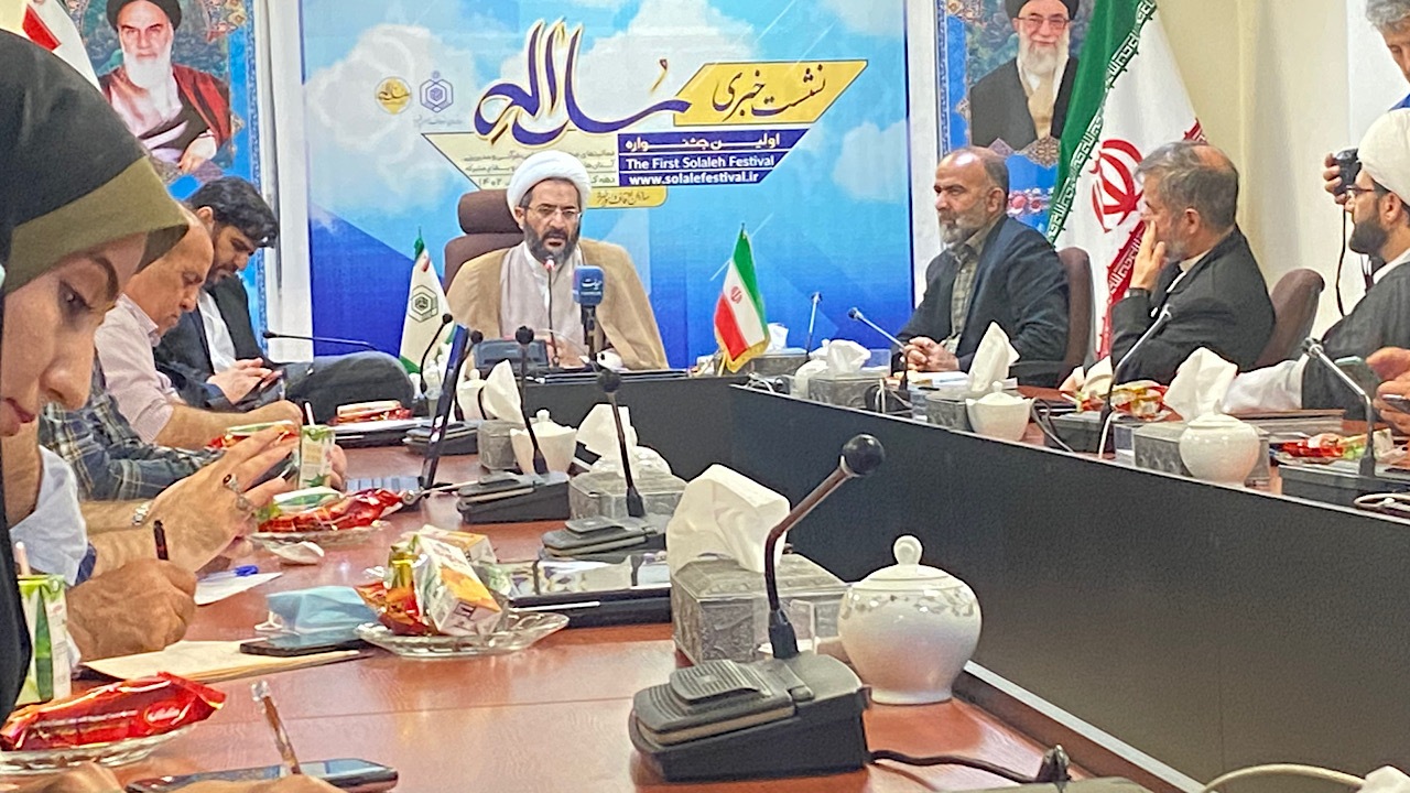 ایجاد تعامل سازنده بین آستان‌های مقدس هدف جشنواره سلاله