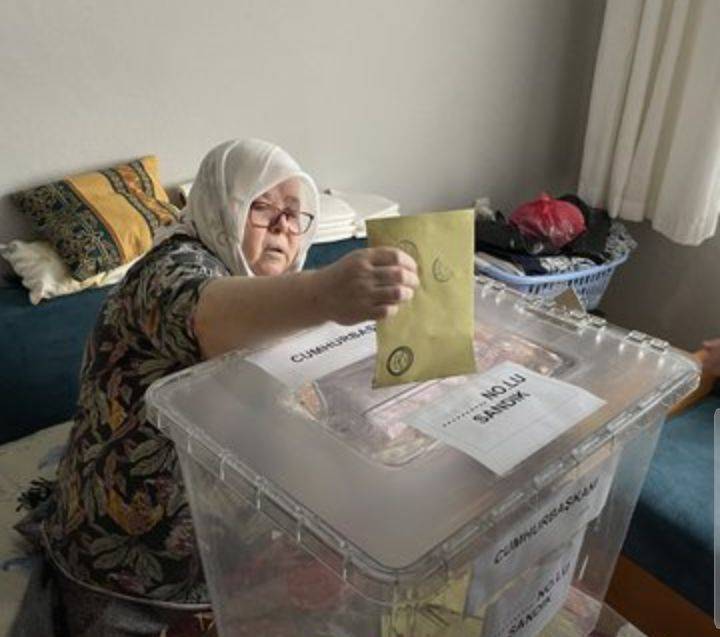 انتخابات ترکیه در آسایشگاه سالمندان