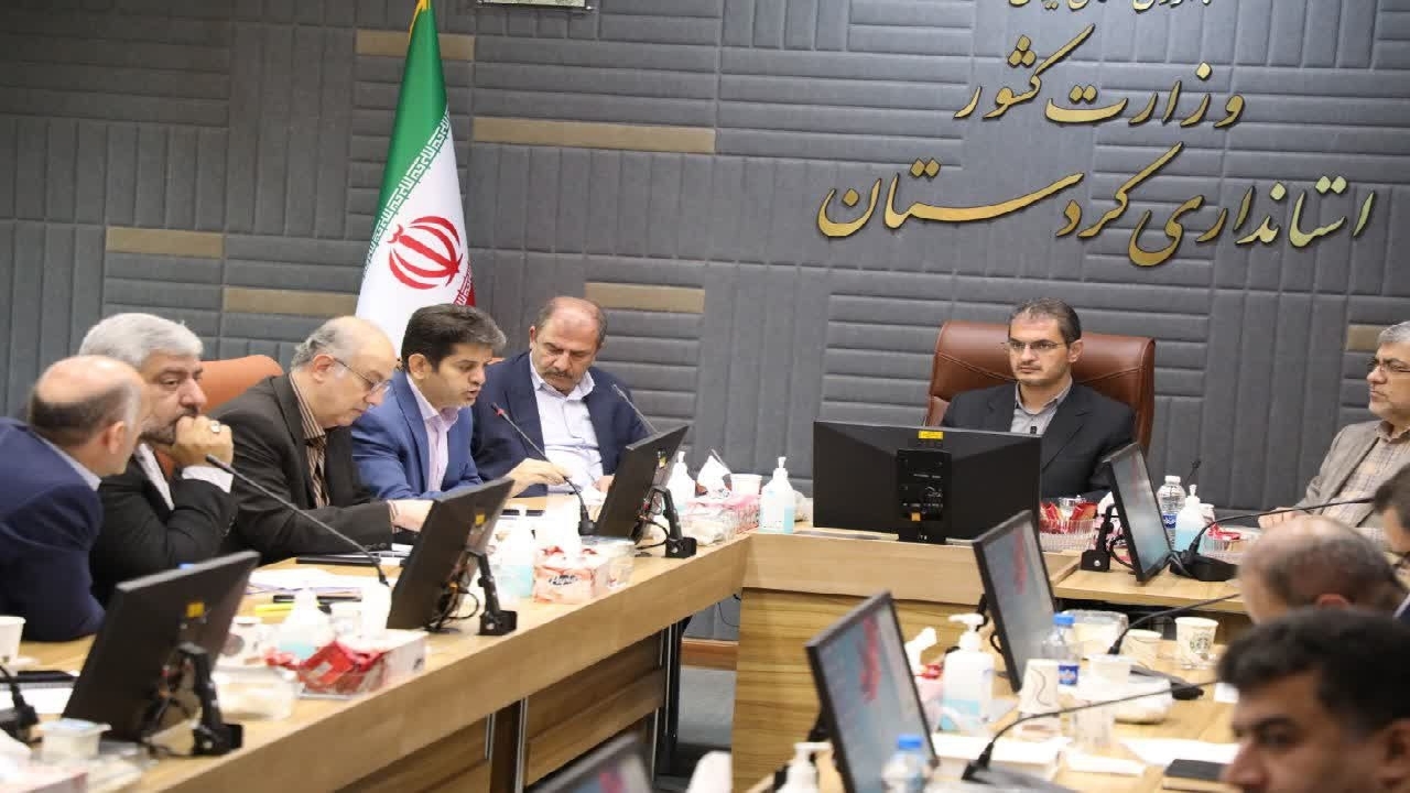 انتقاد استاندار کردستان از بانک ها در خصوص روند پرداخت تسهیلات سفر رئیس جمهور