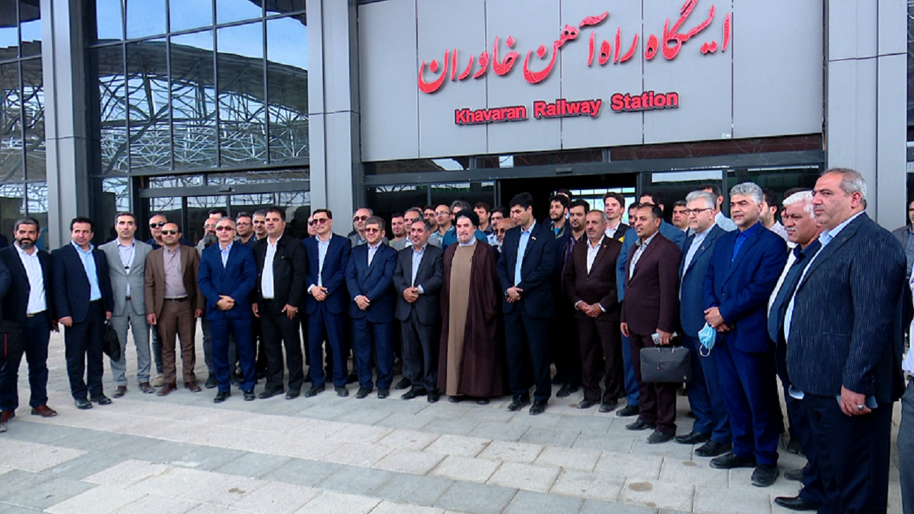 ایستگاه راه‌آهن خاوران در ایستگاه پایانی/ خط‌آهن بستان‌آباد-تبریز در آستانه افتتاح رسمی