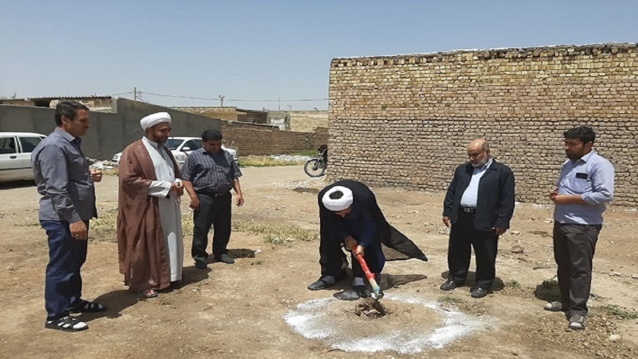 کلنگ زنی ۲۹ پروژه مسکن مددجویی در قزوین