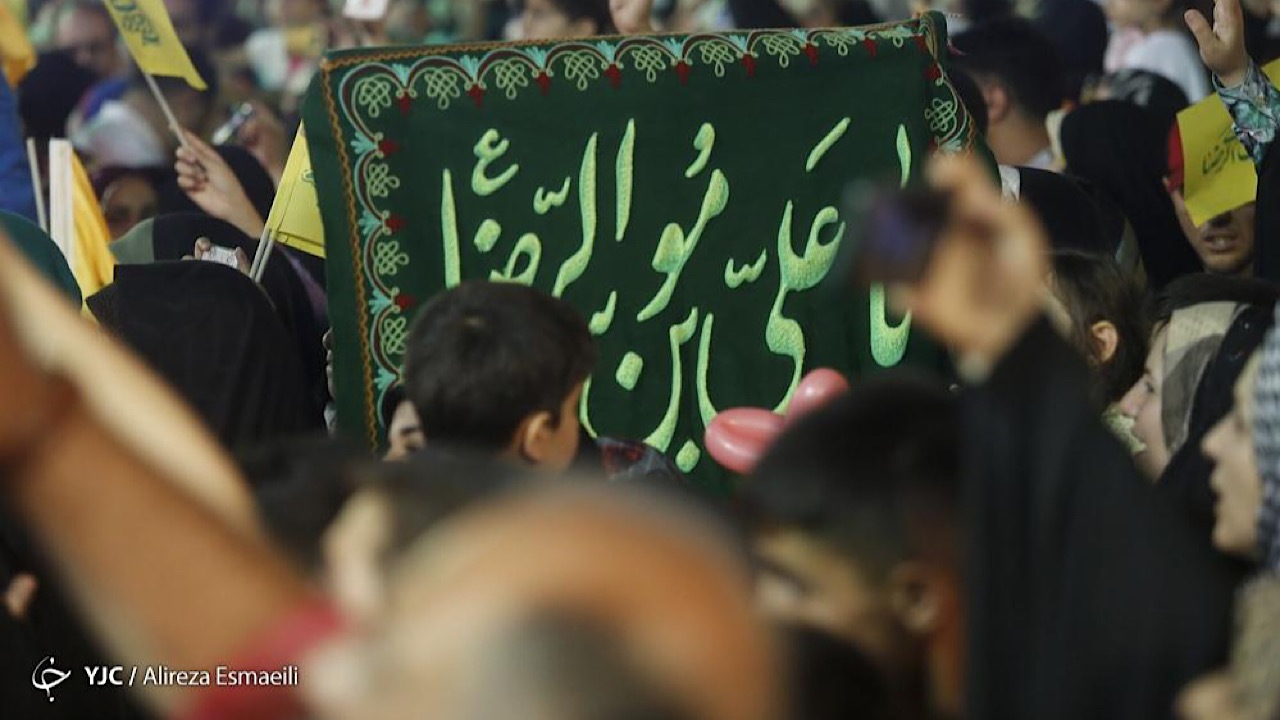 اجتماع بزرگ امام رضایی‌ها با حضور مردم در میدان خراسان +فیلم
