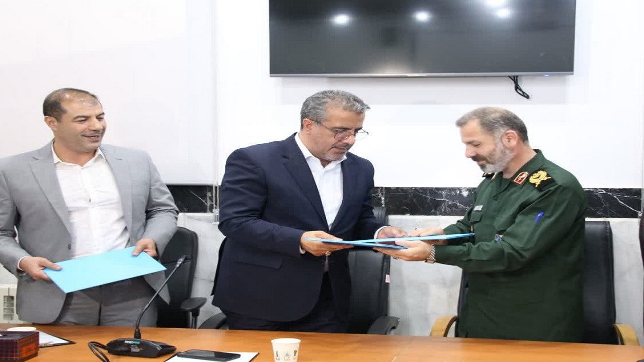 امضای تفاهم نامه همکاری بین هیات کشتی و ورزش و جوانان مازندران با سپاه کربلا