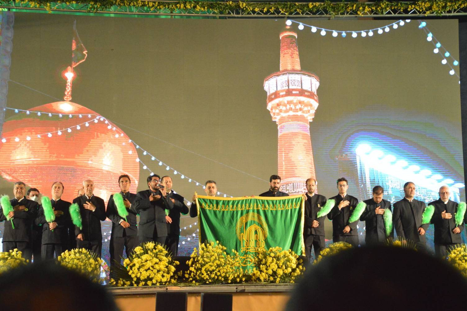خادمان امام رضا