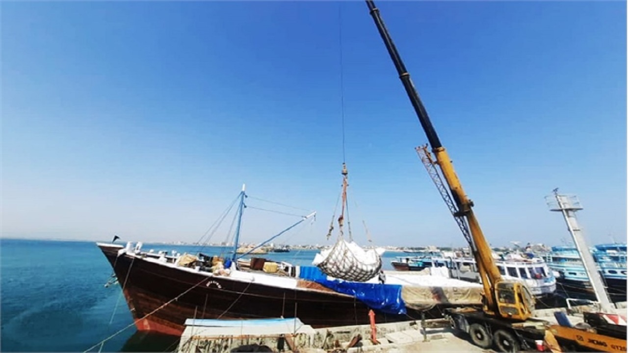صادرات کالا از بندر جاسک به آفریقای جنوبی برای نخستین بار