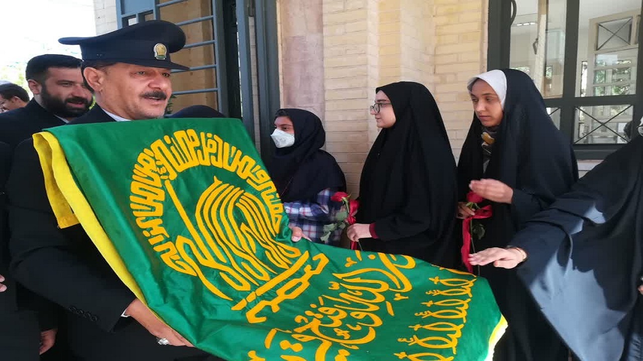 استقبال دانشجویان یزدی از خدام آستان قدس رضوی+تصاویر