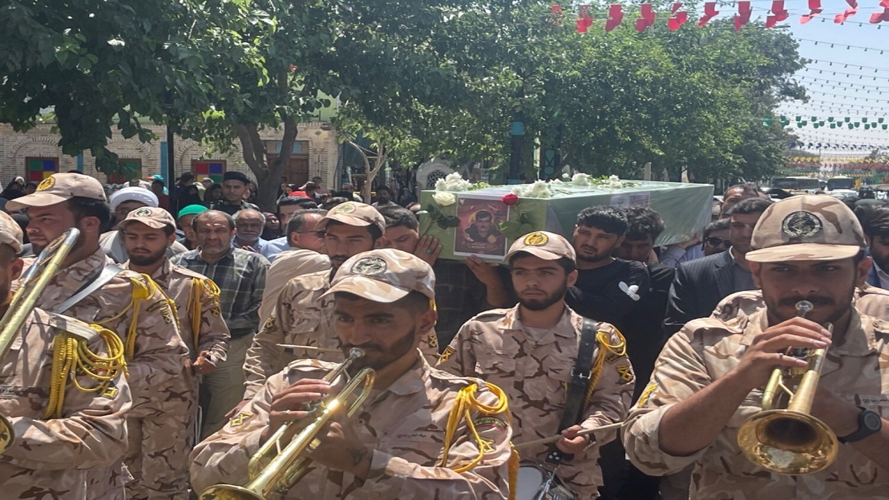 تشییع و خاکسپاری جانباز مدافع حرم در مشهد