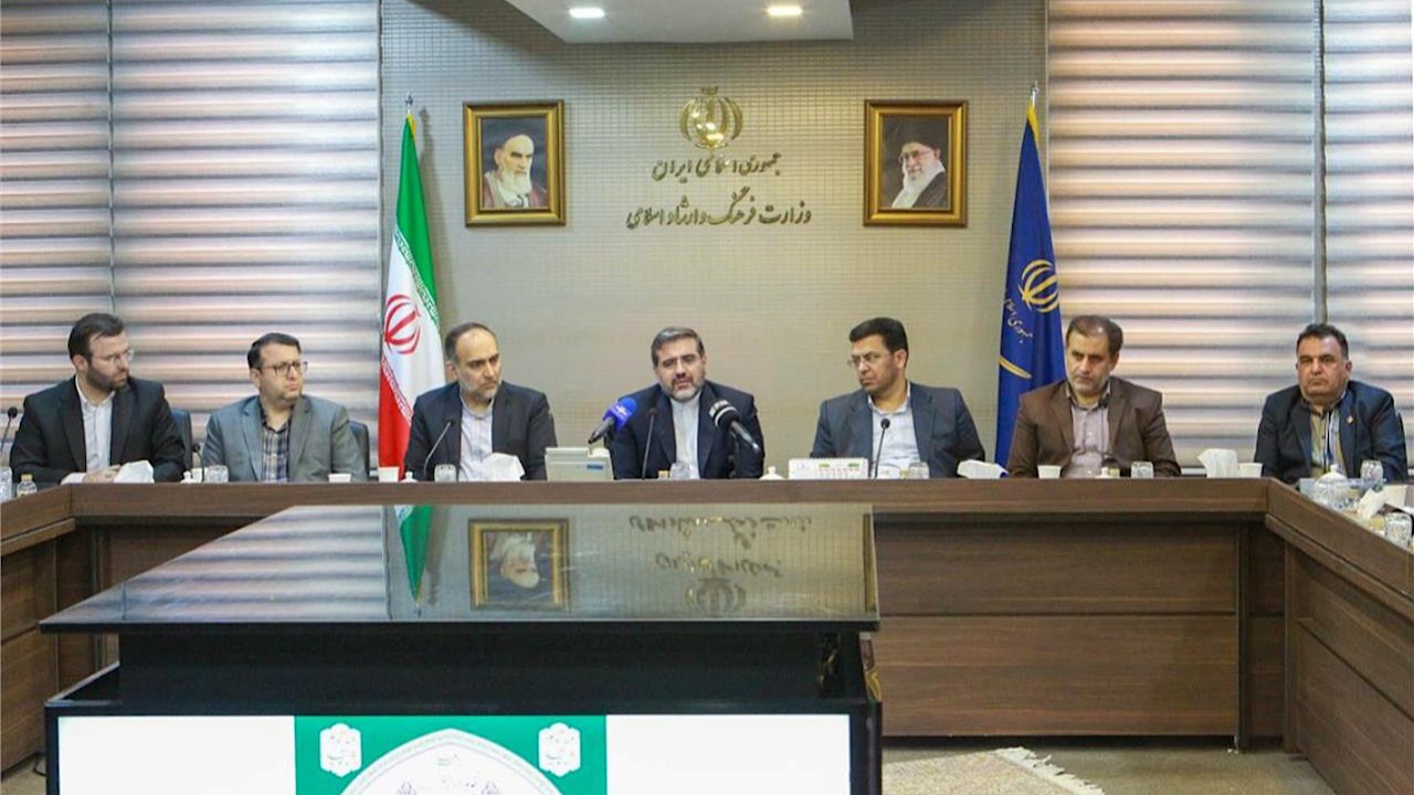 تدوین تقویم اصناف به ارتقاءِ هویت صنفی و تثبیت سرمایه اجتماعی می‌انجامد