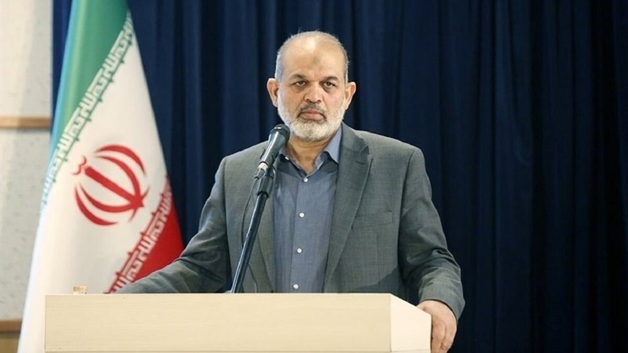 خبر جمع‌آوری ۲۰۰ امضا برای استیضاح وزیر کشور صحت ندارد
