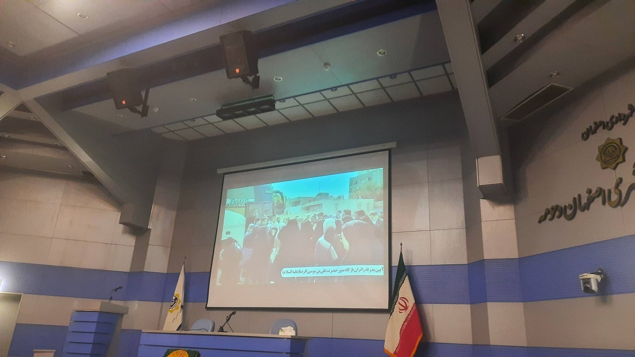 خدمت رسانی خادمیاران کانون‌های رضوی استان به زائر اولی‌ها