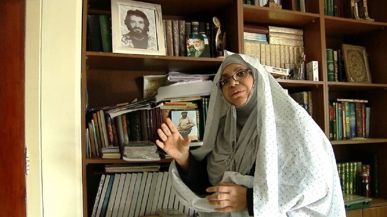 شهید چمران از نظر اخلاقی شبیه پدرم بود