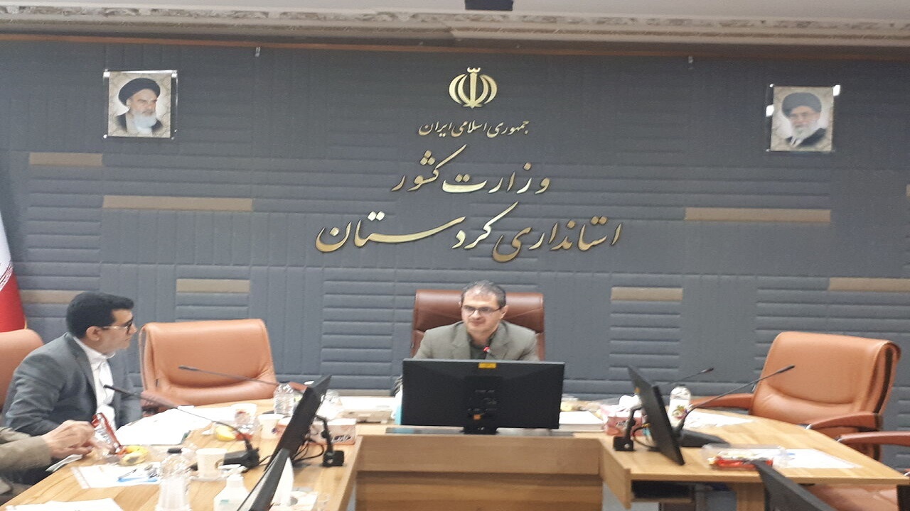 بازنشستگان به عنوان بنیان اصلی خانواده‌ها باید مورد توجه باشند