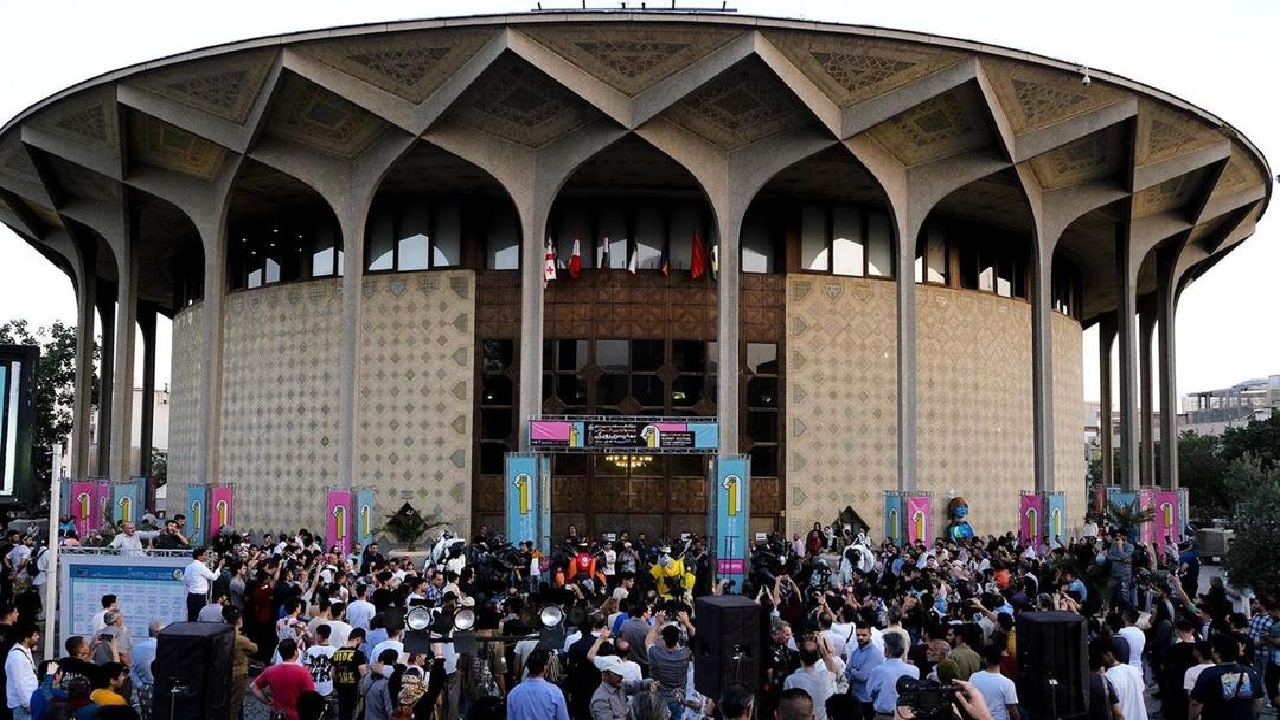 پیشکسوتان عرصه نمایش در جشنواره حاضر شدند