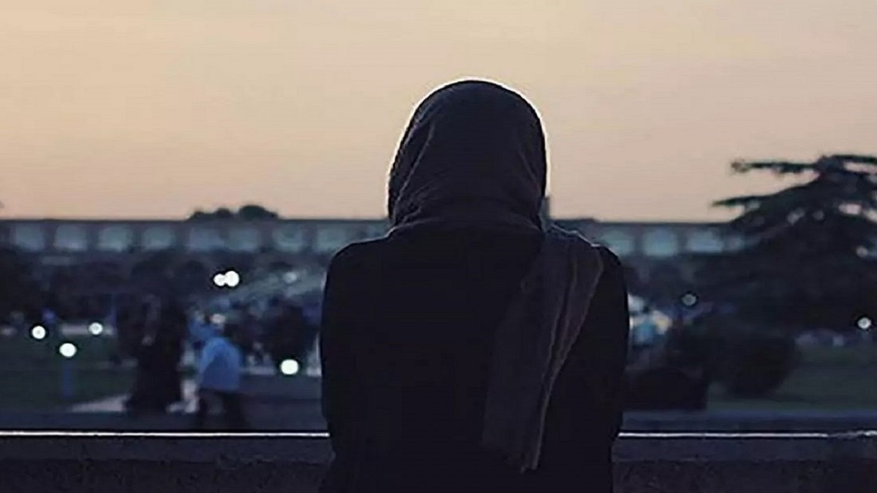 اظهارات زن جوان که با بدگمانی در آستانه جدایی از همسرش قرار گرفته است