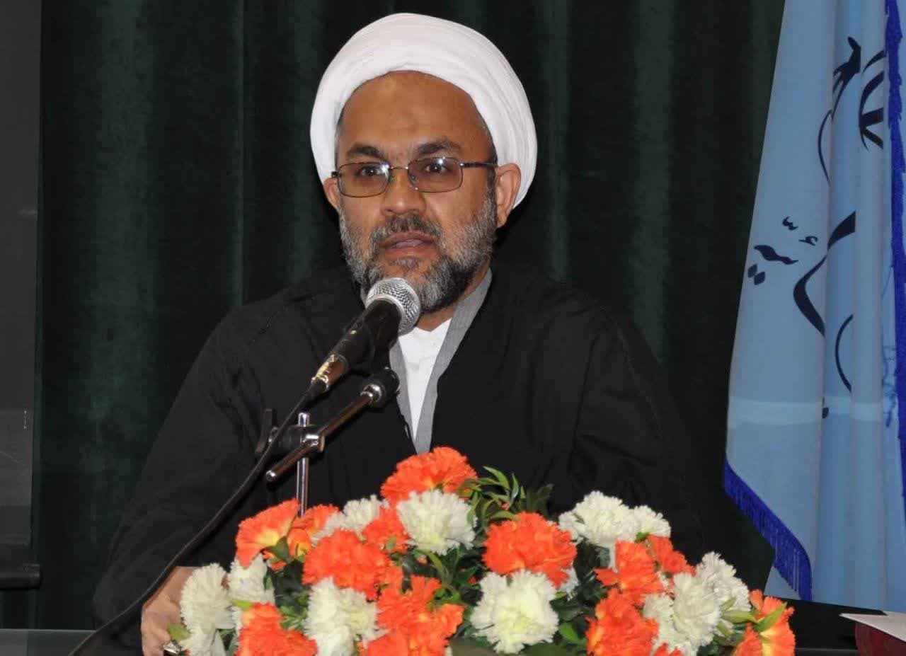 رسانه‌ها دنبال گره‌گشایی از ذهن مردم باشند