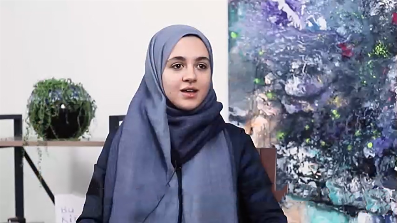 دلیل انتخاب حجاب توسط دو دختر دانشجوی بلغارستانی + فیلم