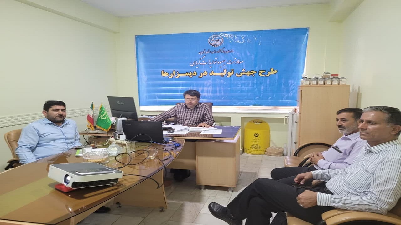 آغاز برداشت محصولات زراعی طرح جهش تولید در دیمزار‌ها در استان قزوین