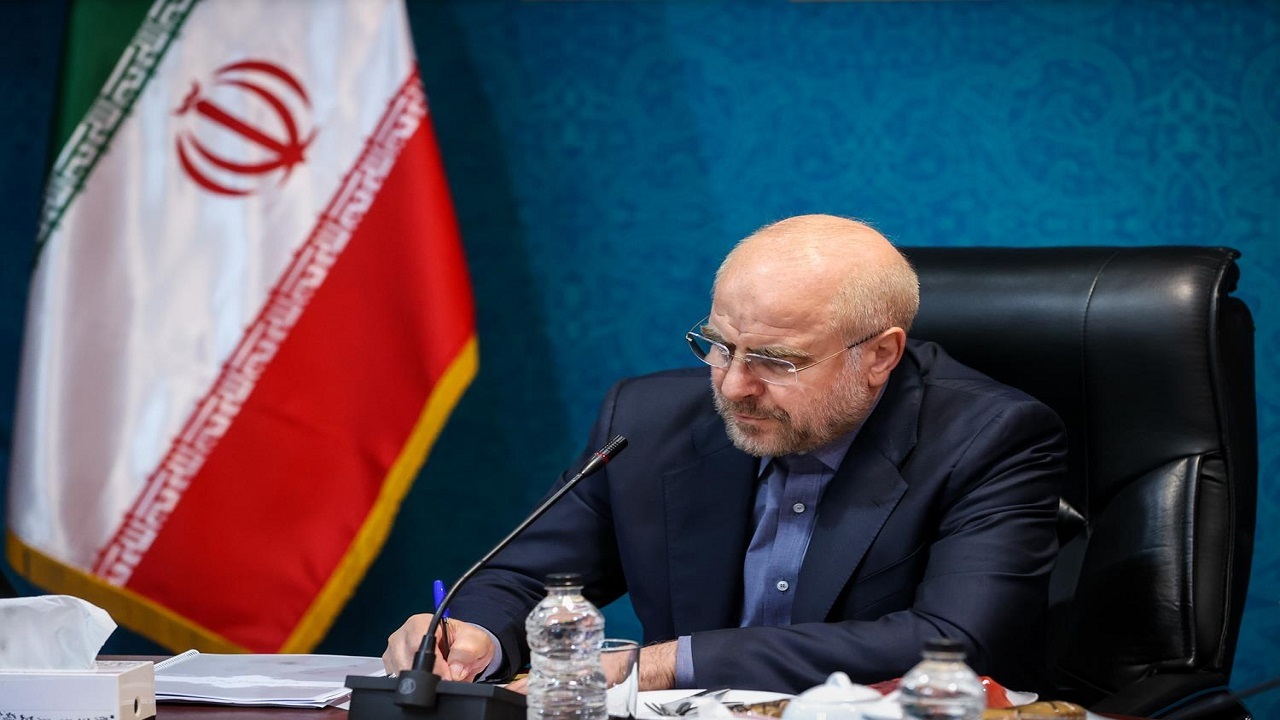 نخبگان دیدگاه‌های خود را درباره لایحه حجاب و عفاف ارائه کنند