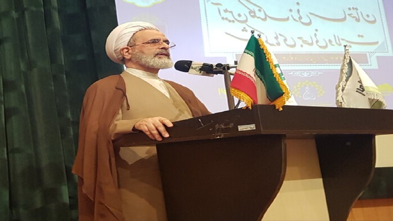 در استفاده از ابزار و وسایل روز نباید از غافله عقب بمانیم