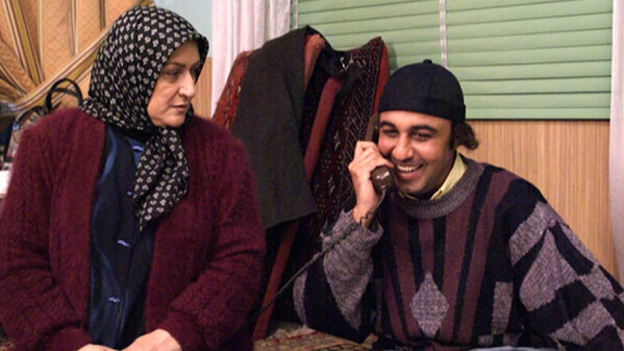 پخش «ترش و شیرین» از شبکه تماشا