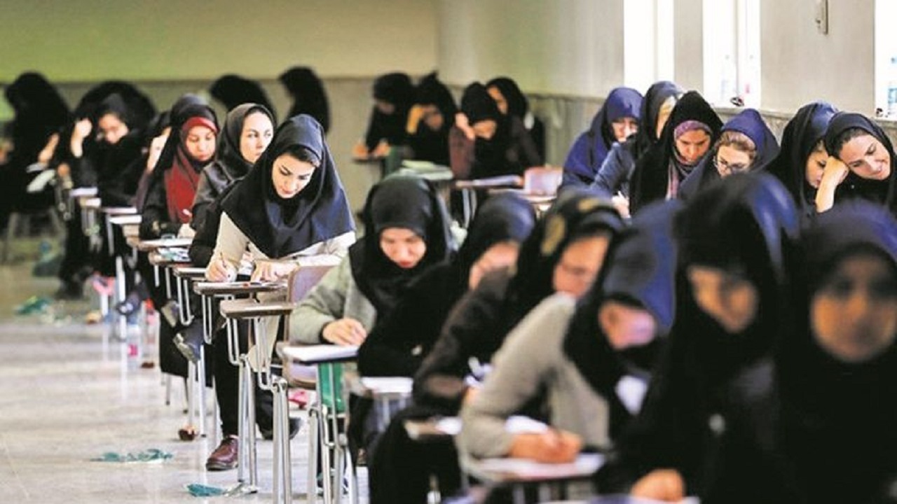 گریه‌های دختر نابینا به دلیل محروم شدن از جلسه امتحان / وزیر آموزش و پرورش از دانش آموز فلاورجانی دلجویی کرد + فیلم