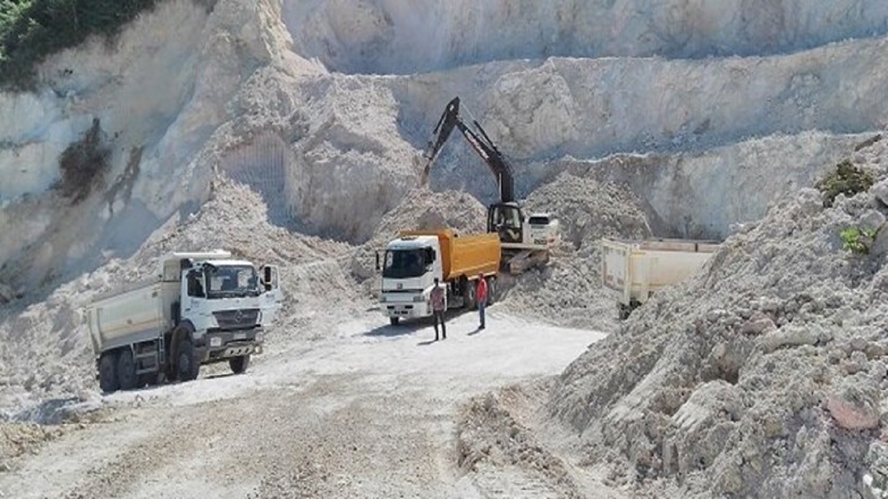 معدن‌کاران به وظایف خود در قبال توسعه روستاها عمل کنند