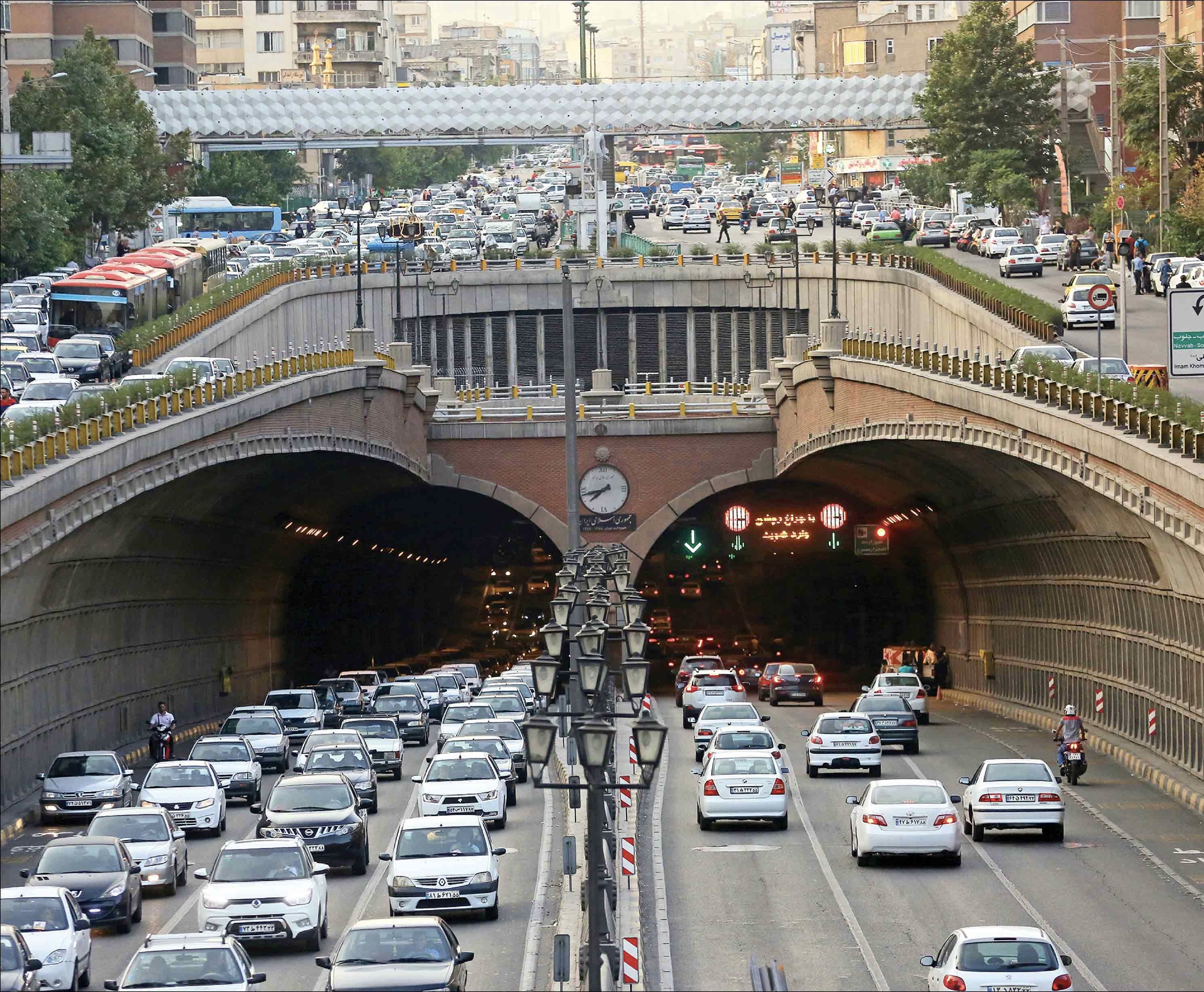 داوطلبان آزمون سراسری ترافیک درست نکنند