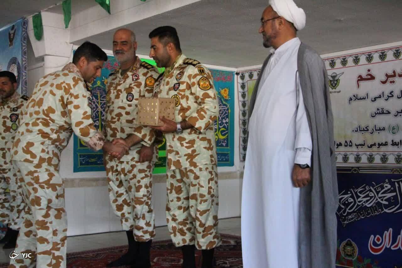 جشن با شکوه امامت و ولایت در تیپ ۵۵ هوابرد برگزار شد