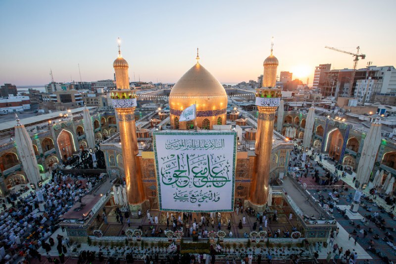 گل&zwnj;آرایی ضریح امیرالمومنین(ع)
