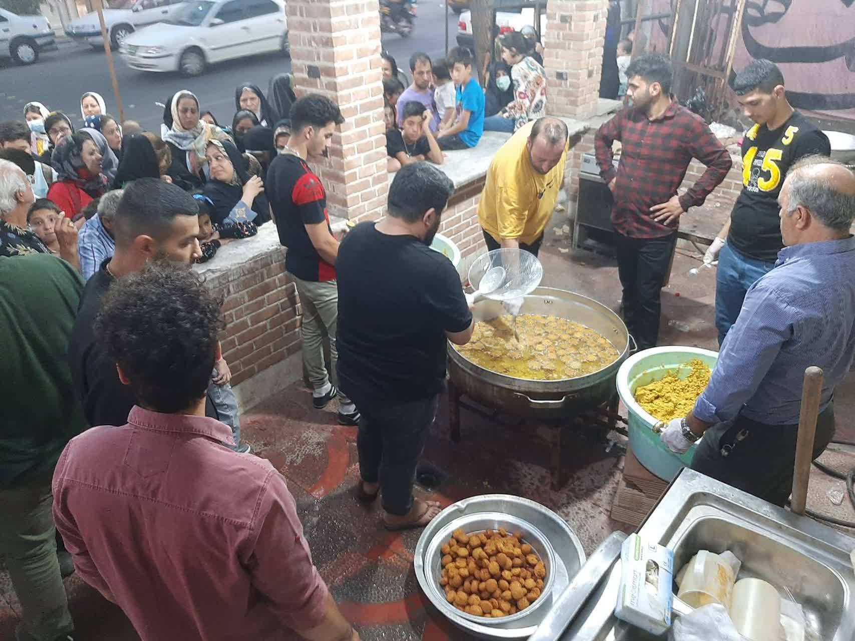 برپایی ایستگاه صلواتی در پیشوا به مناسبت عید غدیر