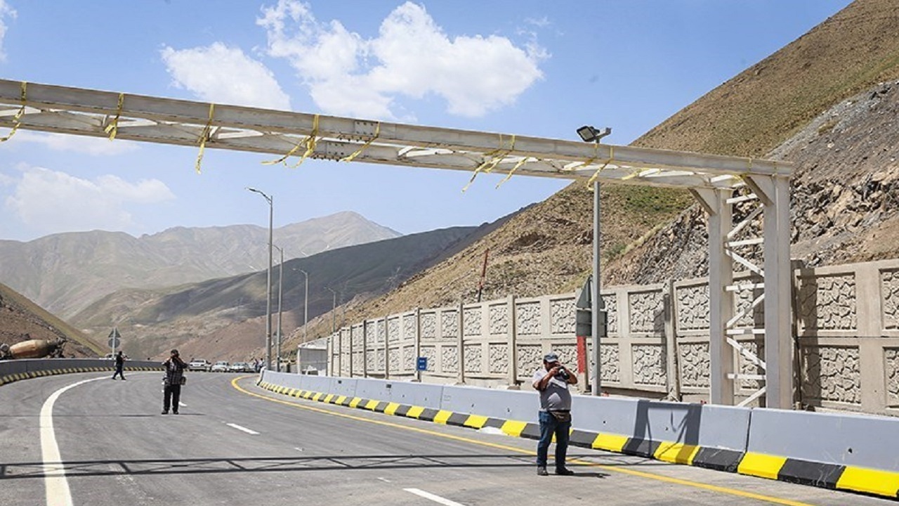 پیشرفت پروژه آزادراه تهران - شمال با اعتماد به پیمانکاران داخلی