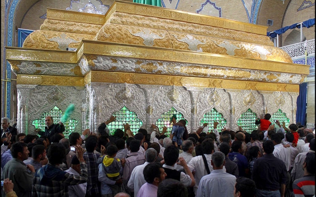 حال و هوای حرم امام حسین (ع) در شب عید غدیر خم + فیلم