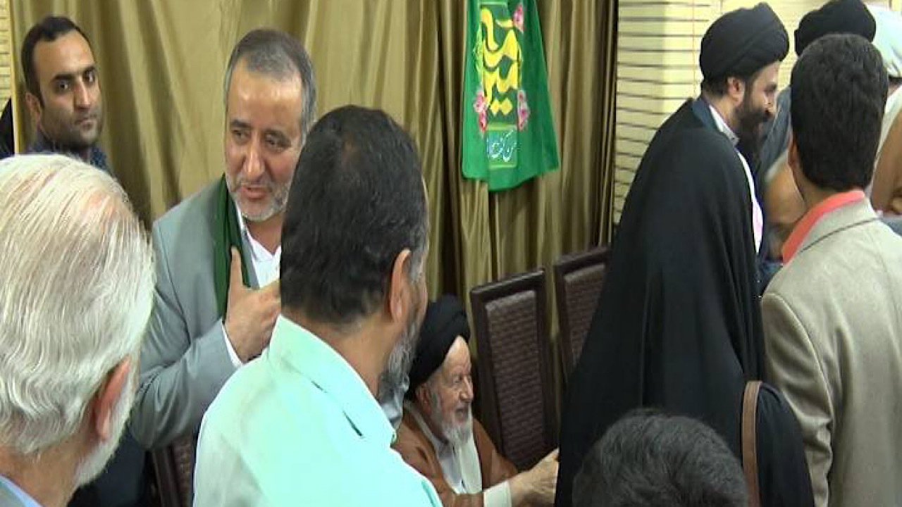 دیدار مردم سمنان از سادات در روز عید غدیر+فیلم