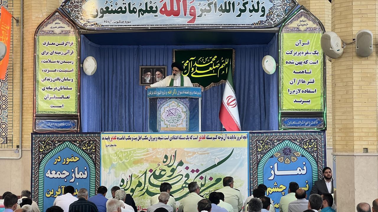 جامعه و دولت نباید در برابر کشف حجاب کوتاه بیایند