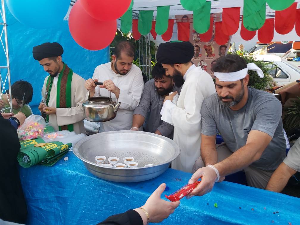 پذیرایی از شهروندان در پذیرایی 10 کیلونتری