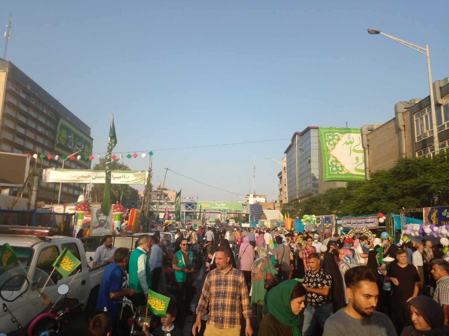 مهمونی ۱۰ کیلومتری غدیر؛ جشنی به وسعت ایران + عکس و فیلم
