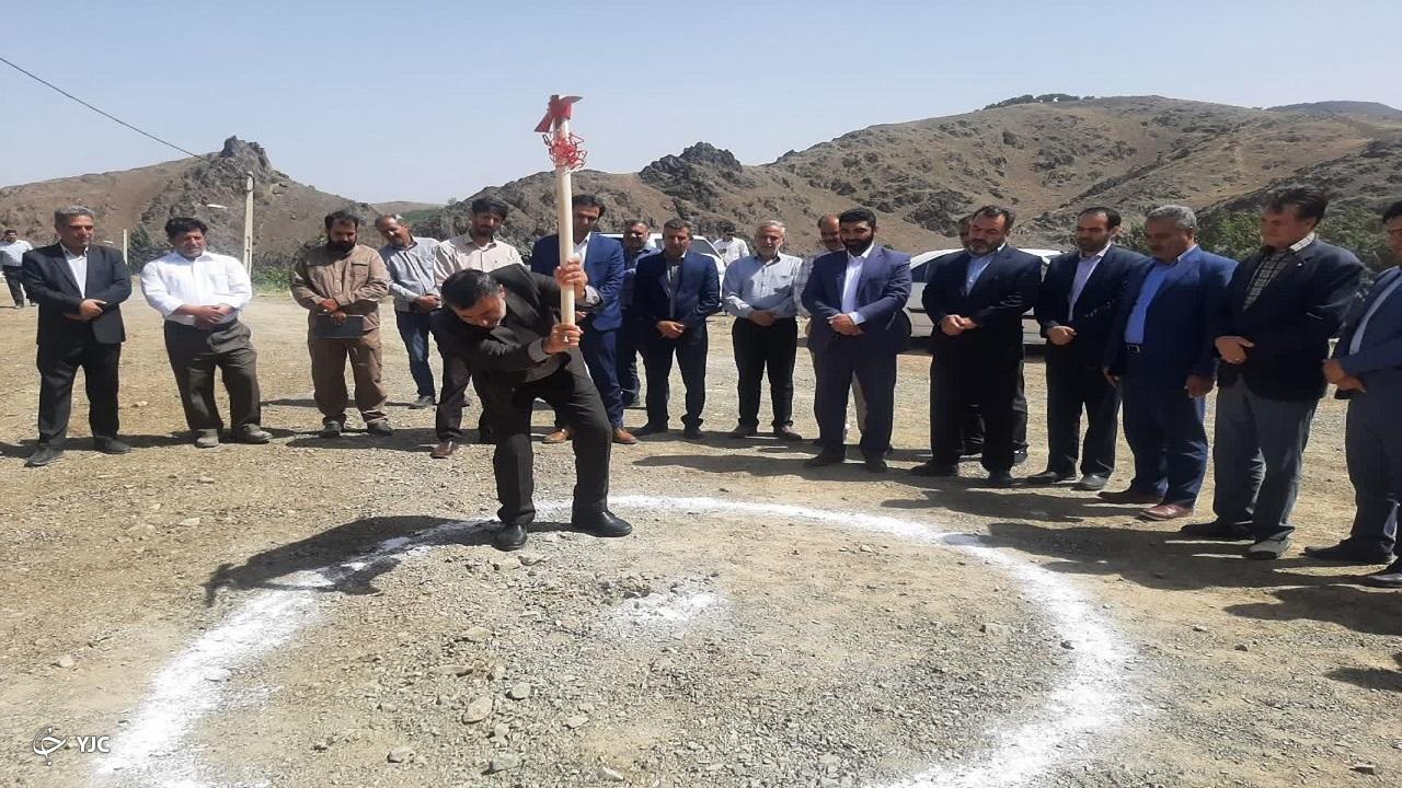 کلنگ‌زنی طرح فاضلاب در روستای چلوان
