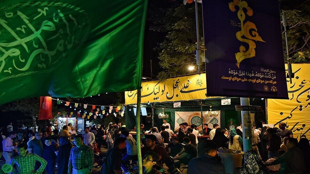 استقبال پرشور مردم مشهد از برگزاری رویداد بین المللی بزرگترین عید