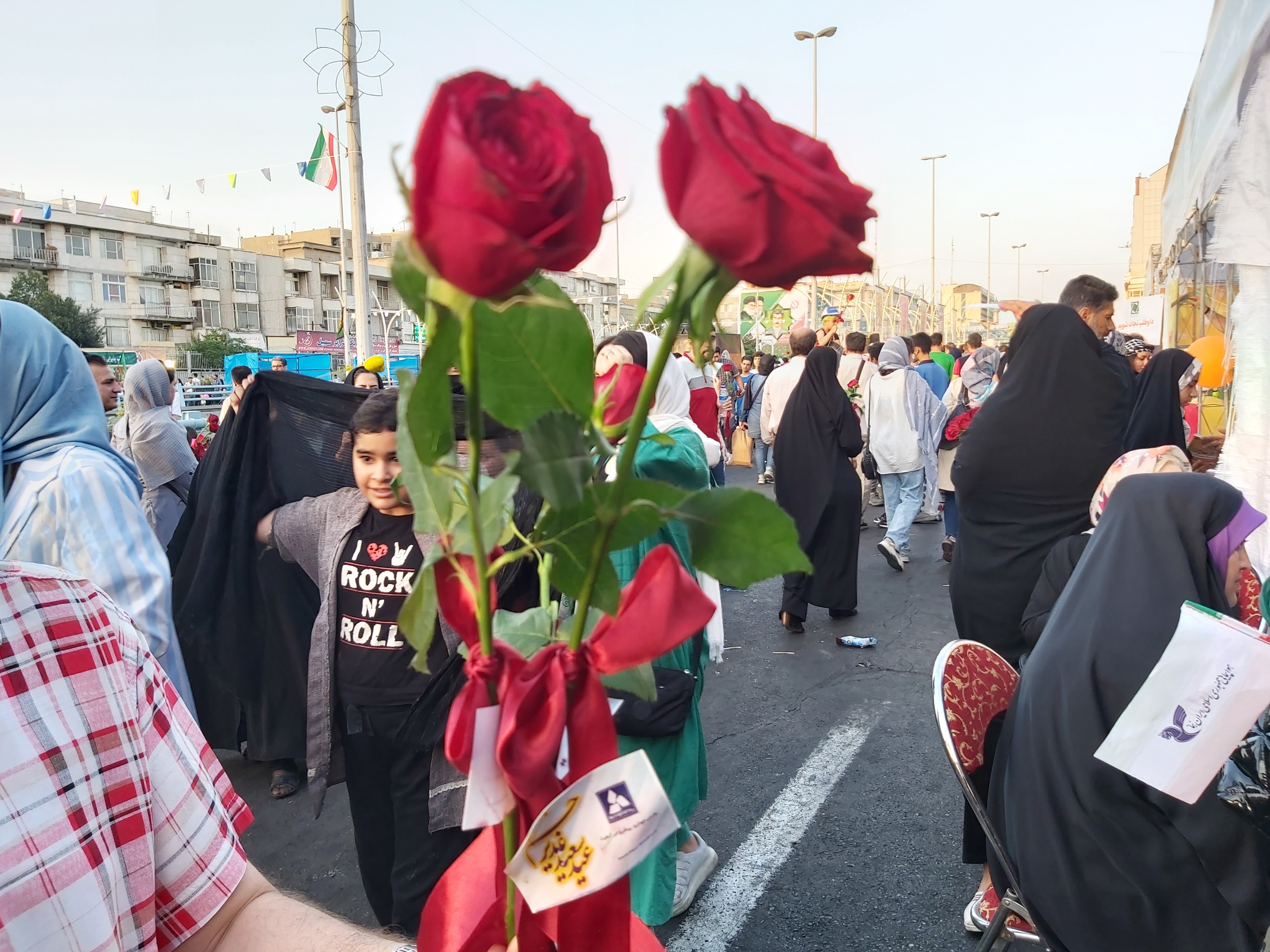 گل اهدایی در مراسم جشن