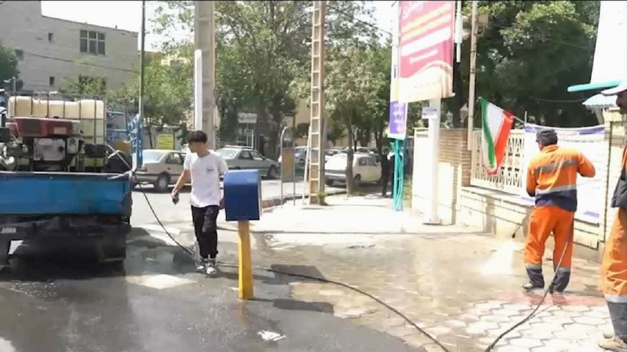 ۵۰ پاکبان خیابان جشن عید غدیر را نظافت کردند