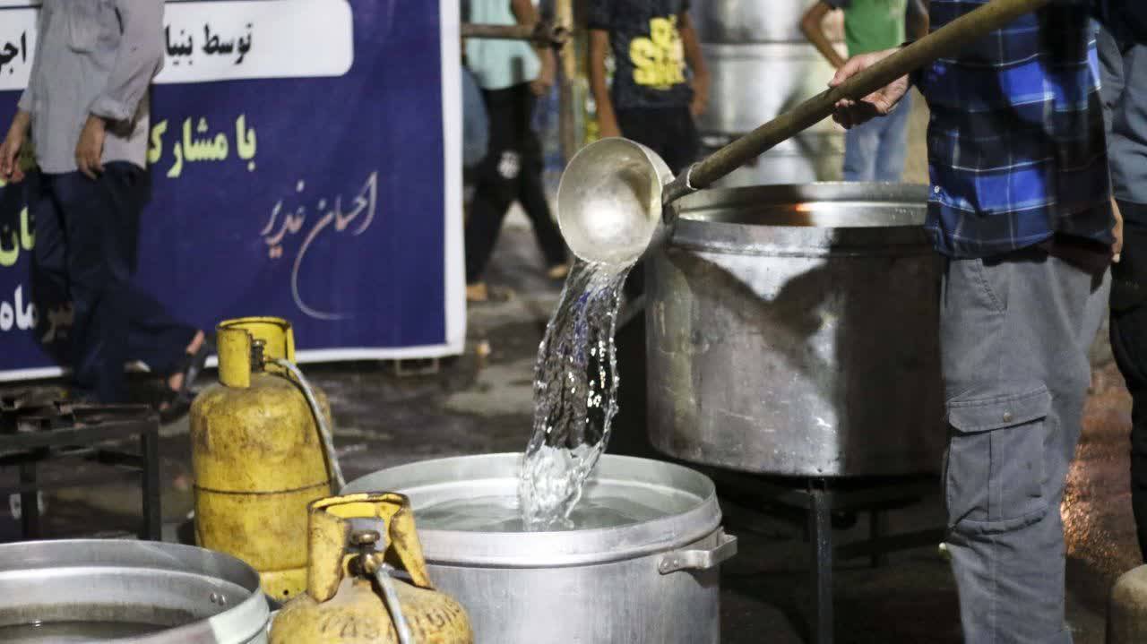 پخت عذای نذری به مناسبت عید غدیر