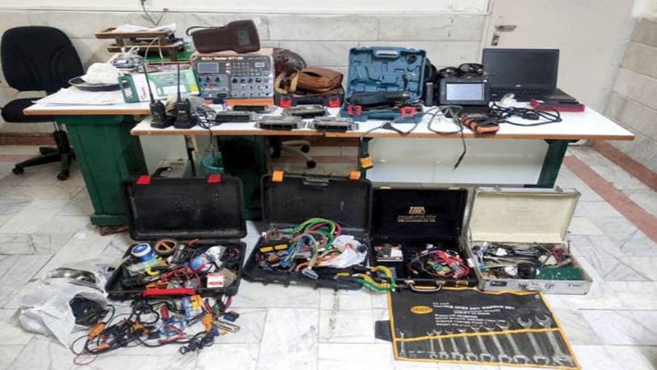 ماجرای نصب کامپیوتر‌های سرقتی خودرو در محل