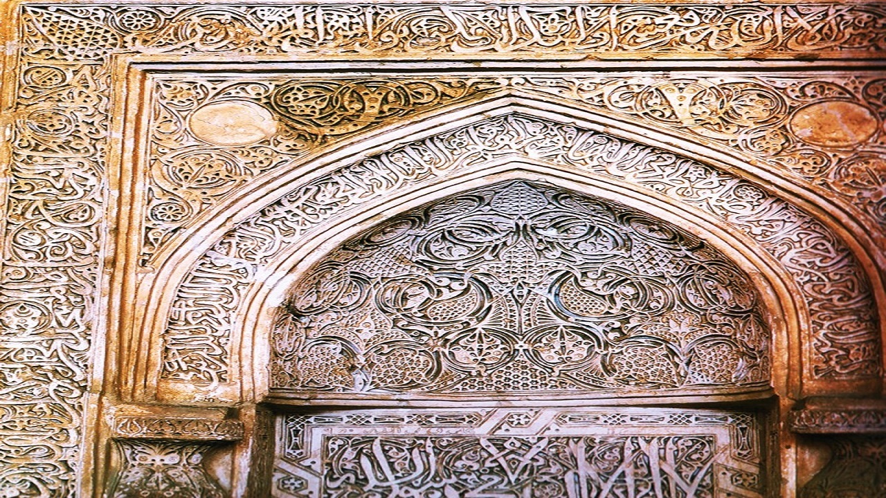 مسجد جامع بسطام نونوار می‌شود