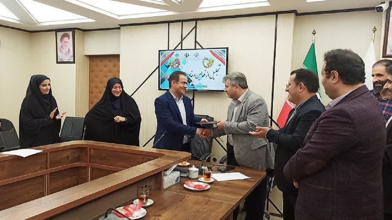 تجلیل از فعالان و خادمان ازدواج در گیلان