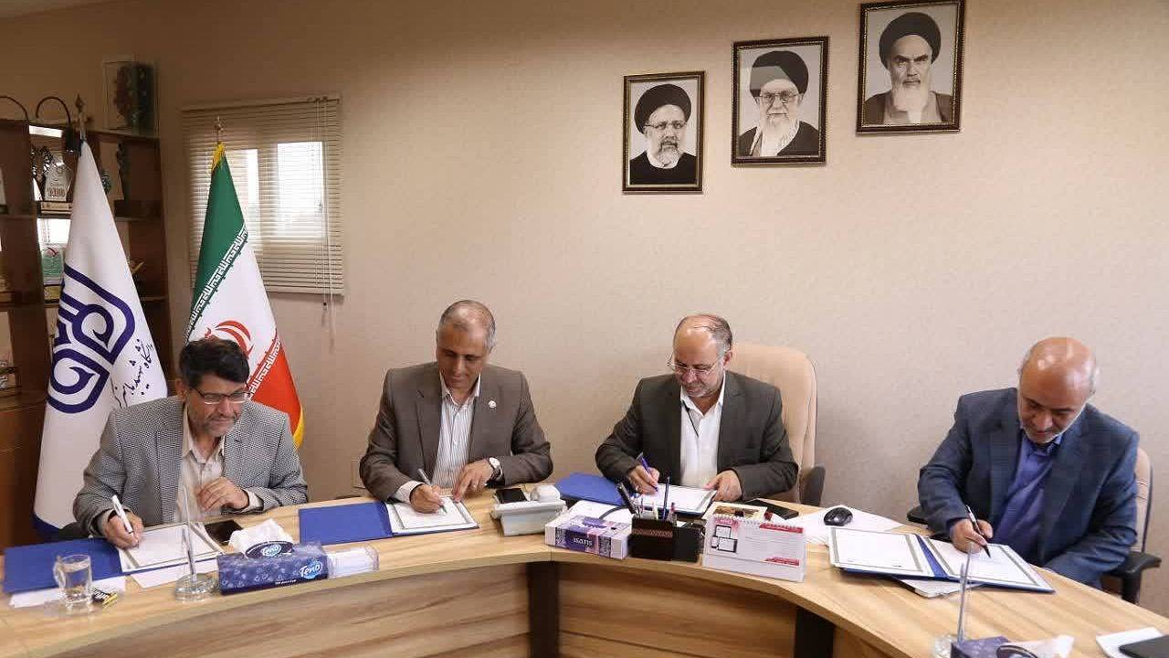 انعقاد تفاهم‌نامه همکاریِ دانشگاه باهنر و شرکت توزیع برق شمال کرمان